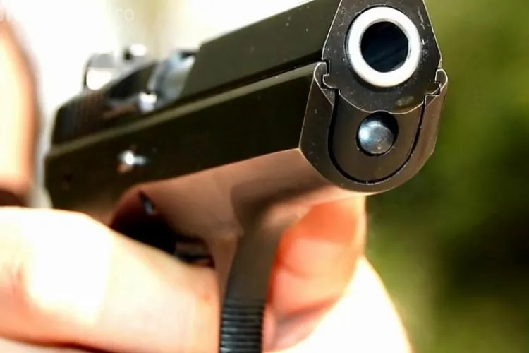 Focuri de armă în Grigorescu! De ce au tras polițiștii după o mașină?