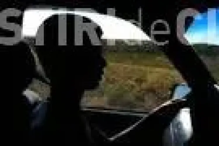 Un minor de 13 ani a furat o mașină și a făcut accident la Dej