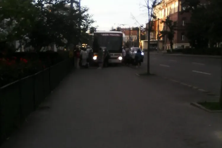 Așa se parchează autocarele la Cluj - FOTO