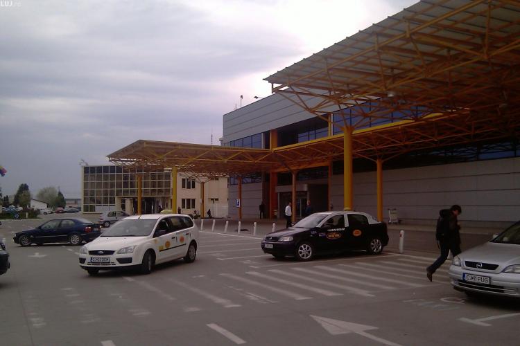 Taximetriștii de la Aeroportul din Cluj, amendați de polițiști. Vezi câți dintre ei nici măcar nu aveau atestat 