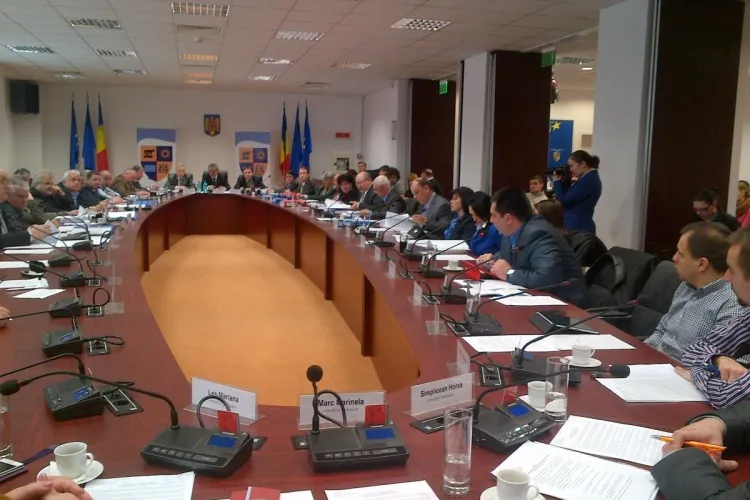 Grupul PDL din Consiliul Județean Cluj îl amenință pe Seplecan. E RĂZBOI între ”liberali”