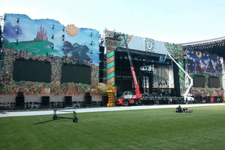 UNTOLD FESTIVAL: Cum arată scena de pe Cluj Arena - FOTO