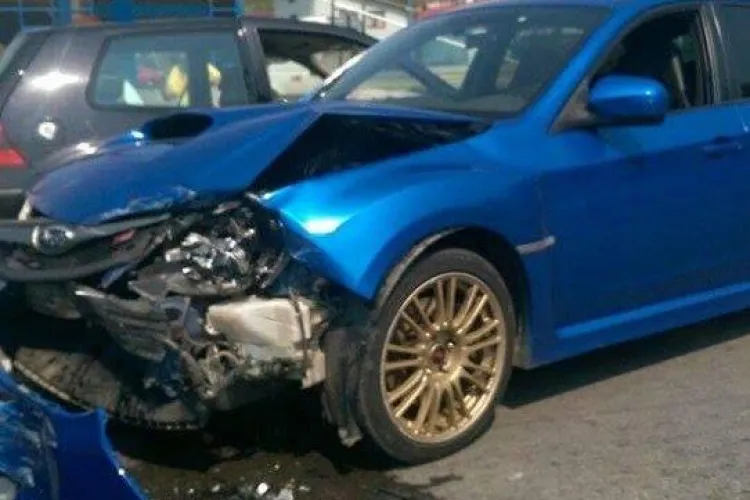 Accident în Baciu lângă Petrom! Trei mașini au fost avariate - FOTO