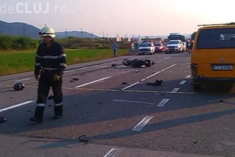 Accident grav la Cluj! Un motociclist a murit, făcut ZOB de un TIR. Era fiul unui politician - FOTO