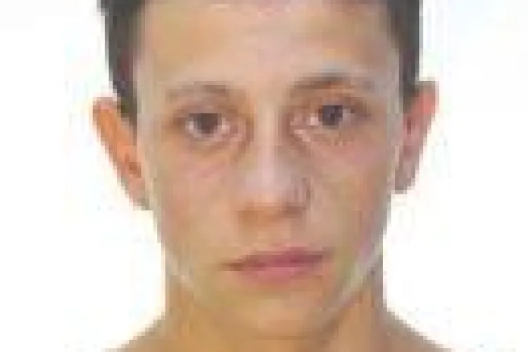 Adolescent clujean, dat dispărut. S-a urcat într-un autocar spre Spania și nu a mai dat nimeni de el FOTO