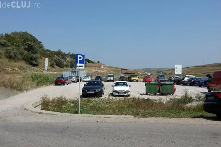 Salina Turda susține că nu își bate joc de turiști, dar că locurile de parcare sunt limitate
