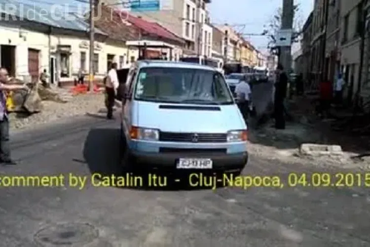 Scene IREALE: Primarul Emil Boc pe post de politist pe Motilor - VIDEO