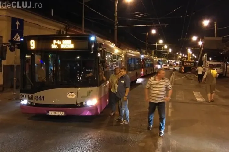 Evitati strada Motilor. Cum NU se circula marti seara - FOTO