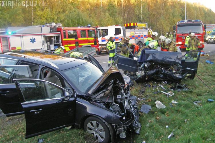 Accident mortal pe un drum din Cluj. Un șofer a ”zburat” prin parbriz