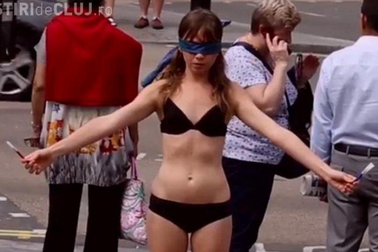 O tânără s-a dezbrăcat în centrul orașului și a făcut un experiment - VIDEO