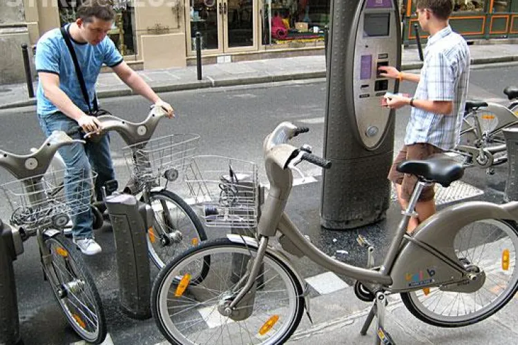 Cluj-Napoca BIKE SHARING: Se caută 100 de voluntari care să testeze sistemul