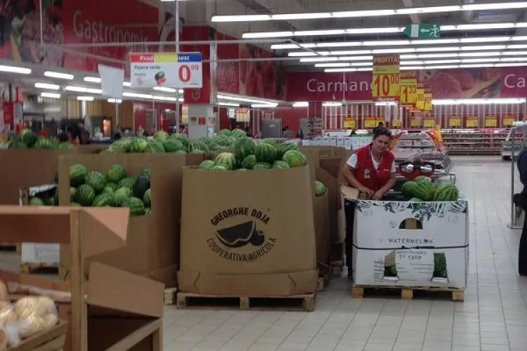 Ce spune șeful Auchan România despre cazul de la Cluj. Pepenii ungurești erau ”românizați” - FOTO