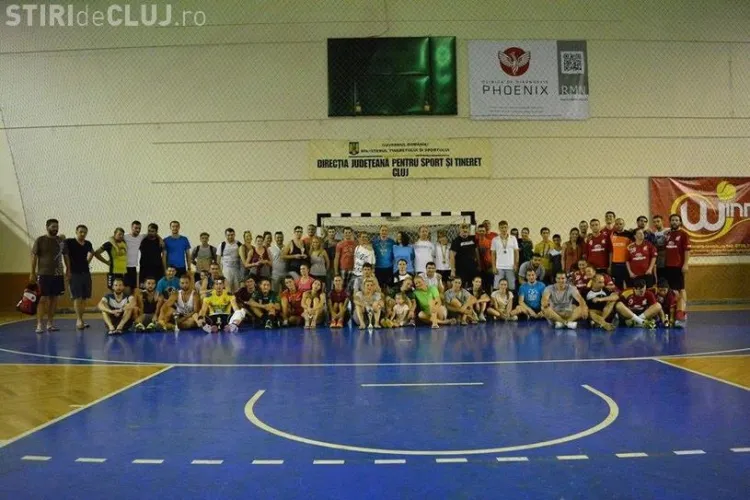 Arbitru BATUT la Cluj, la un meci de handbal. Are fisura de timpan 