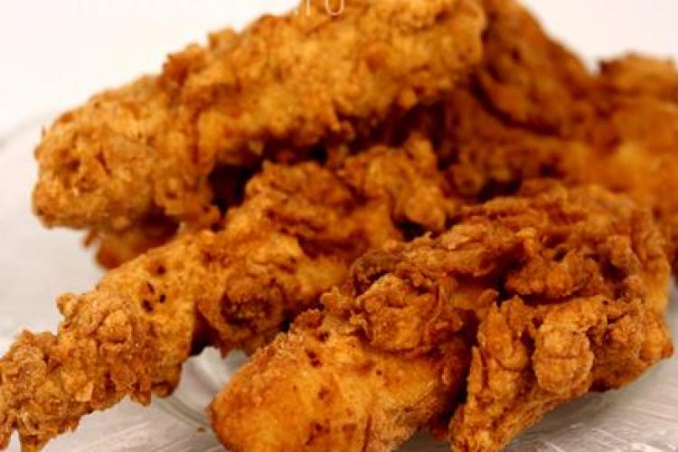Reteta puiului crispy de la KFC - VIDEO