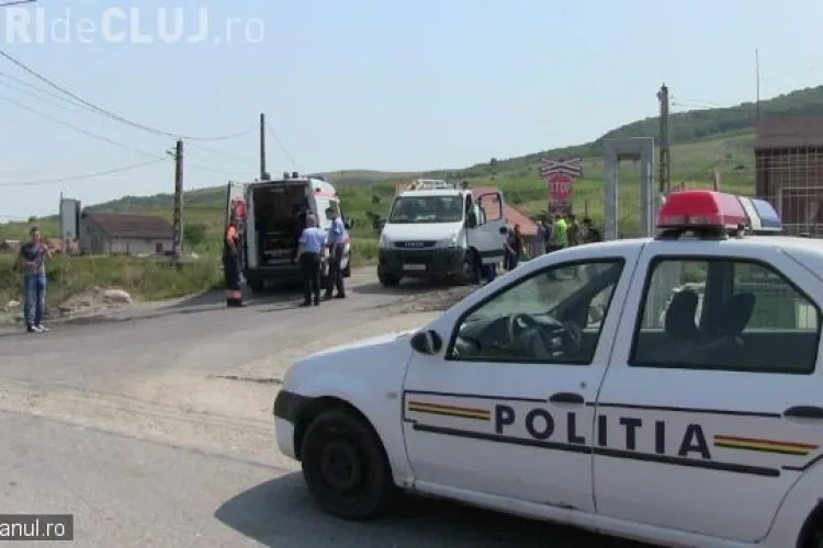 Angajat de la Compania de Apă, salvat de pompieri dintr-un canal la Dej VIDEO