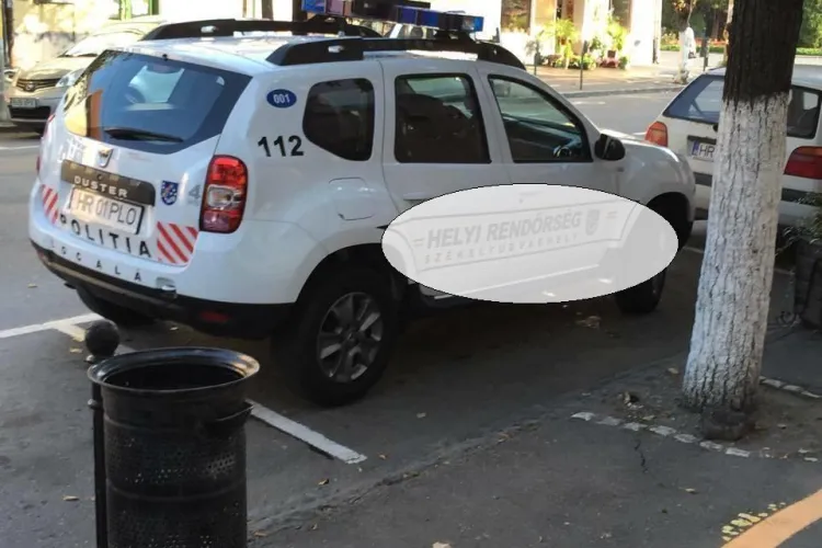 Mașina de Politie din Odorheiu Secuiesc inscriptionată cu RENDORSEG - FOTO