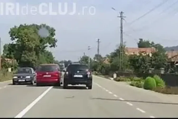 Ce depășiri periculoase face o șoferiță începătoare la Cluj. Avea și doi copii în mașină VIDEO