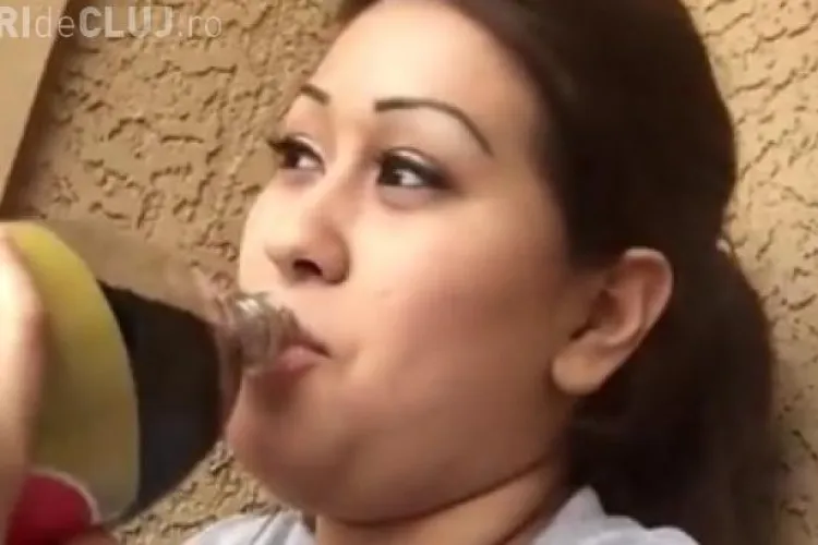 Aceasta tânără a băut prima dată Pepsi. Ce reacție neaşteptată a avut - VIDEO