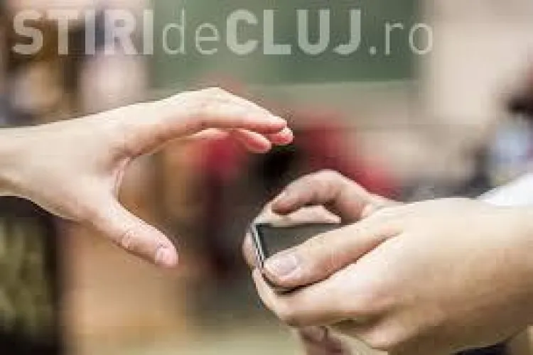 Clujean prins la furat în Bistrița. A crezut că dă lovitura în vestiarul unei săli de sport