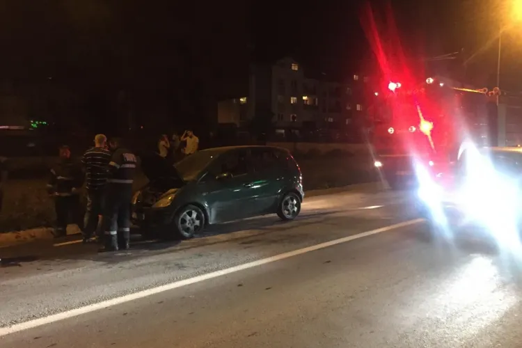 O mașină a luat foc în cartierul Bună Ziua - FOTO