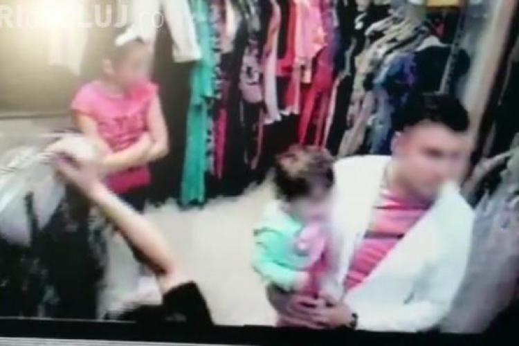 Hoață prinsă în timp ce încerca să fure o rochie dintr-un magazin din Dej. Vezi ce a dat-o de gol VIDEO