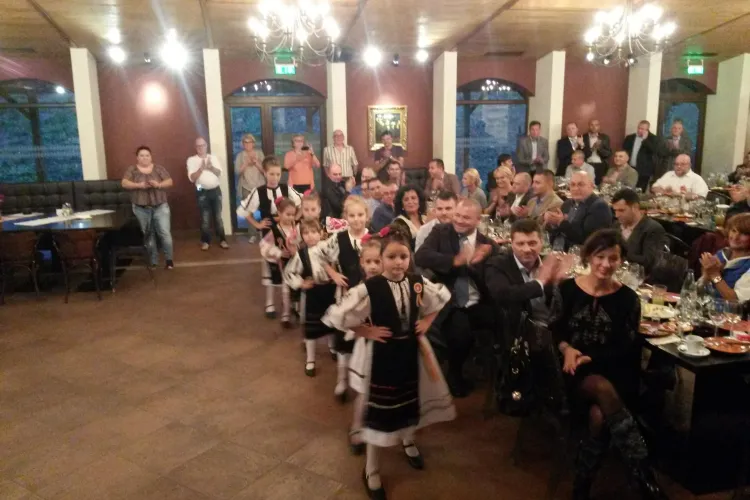 Oamenii de afaceri elveției au făcut donații instituțiilor clujene care se ocupă de protecția copilului - FOTO și VIDEO