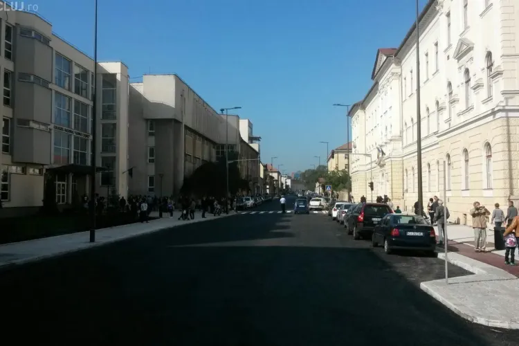 Strada Avram Iancu a fost asfaltată în timp RECORD. Boc: E o victorie de etapă
