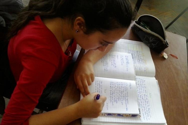 ”Școală după școală” pentru 160 de copii din familii defavorizate din Cluj-Napoca