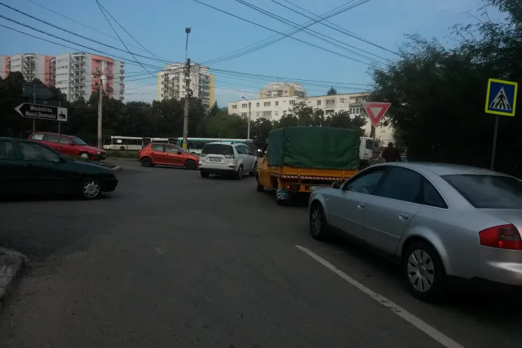 Clujul sub ASEDIUL ȘCOLILOR! Cum ați circulat luni dimineața? - FOTO