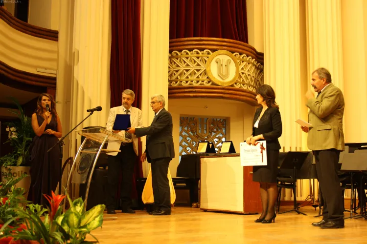 Care sunt cele mai bune LICEE din Cluj premiate la Gala Excelenţei Clujene 2015  - FOTO