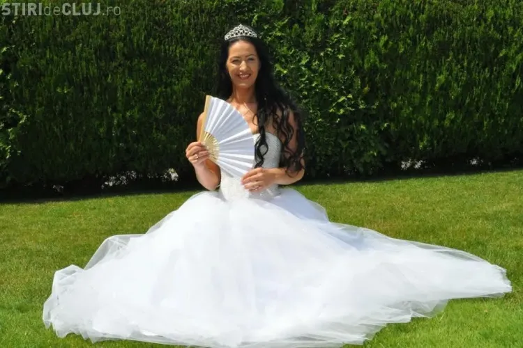 Își donează rochia de mireasă cu perle și pietre prețioase. Mireasa are o SINGURĂ condiție - FOTO