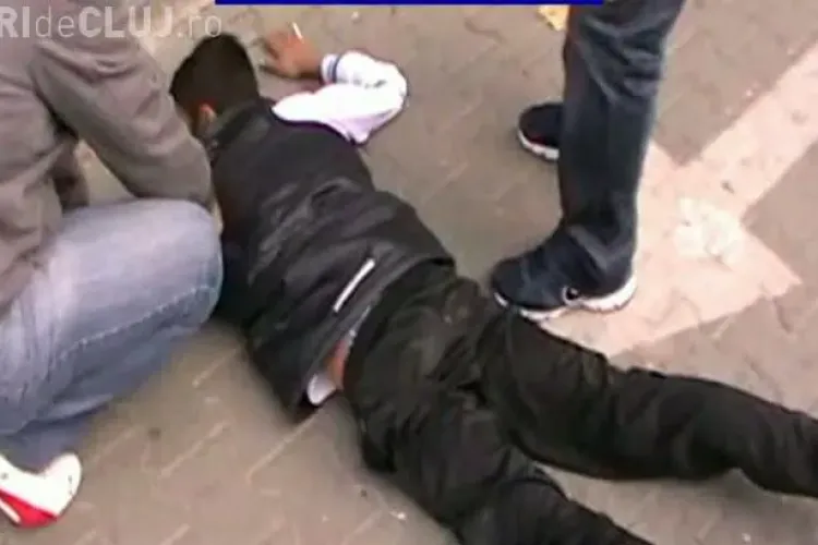 Taxe de protecție, la un liceu din Cluj. ”Șmecherii” colectau banii de la colegi înainte să intre în școală