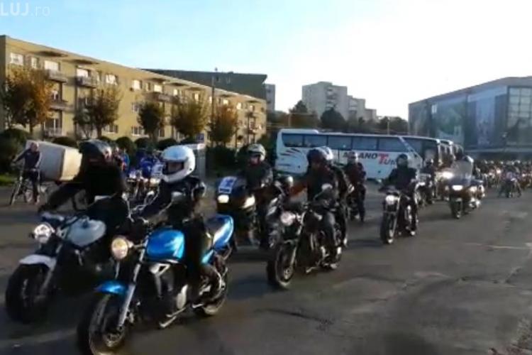 Peste 100 de motocicliști au cerut la Cluj-Napoca demisia lui Gabriel Oprea. Ei au organizat un marș memorial 