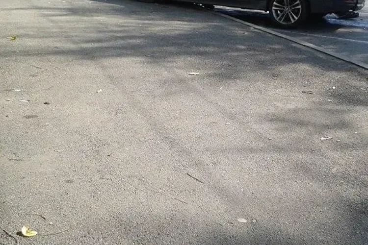 Accident în Gheorgheni, pe strada Unirii. Un BMW a scăpat de sub control  - FOTO