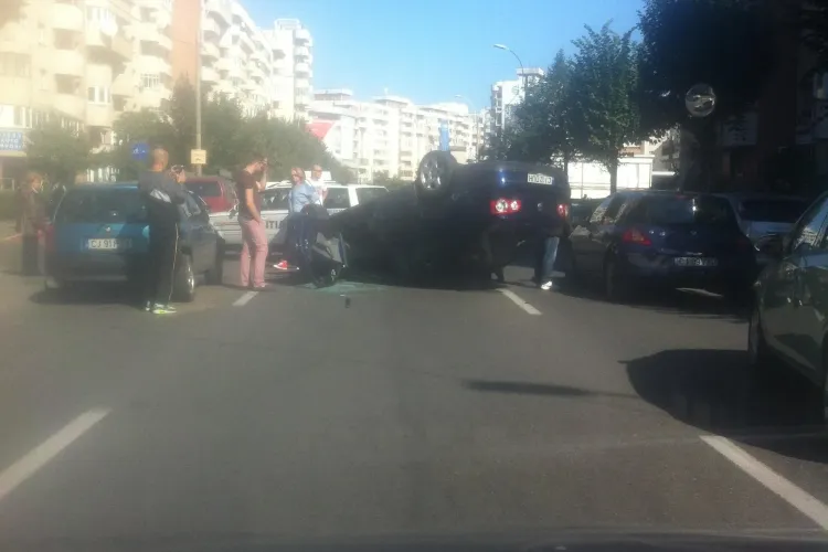 UPDATE Accident SPECTACULOS pe Dorobanților! Ce s-a întâmplat - FOTO 
