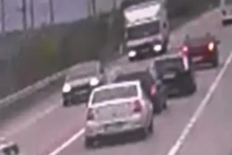 Accident la Cluj surprins de camerele de supraveghere - VIDEO