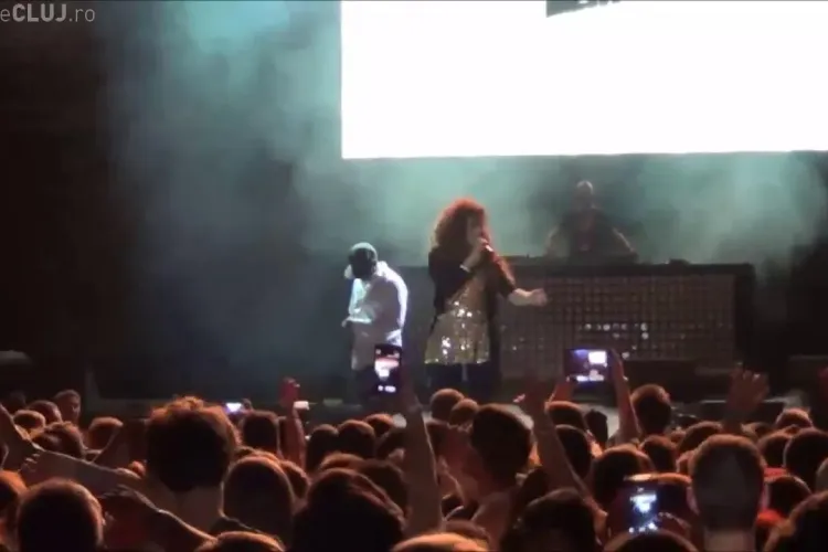 La Bouche a DINAMITAT scena la Retro Party Cluj. A fost un incident NEDORIT, dar artista a salvat TOTUL - VIDEO