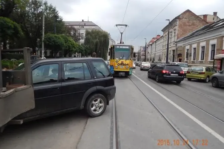 Un alt șofer care a blocat tramvaiele la Cluj este cercetat de polițiști. Riscă pedeapsa cu închisoarea