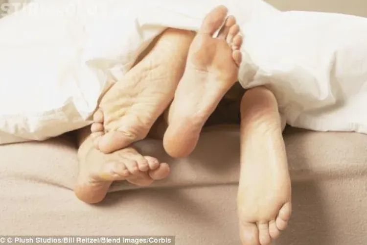 Ce pățești dacă faci sex prea des