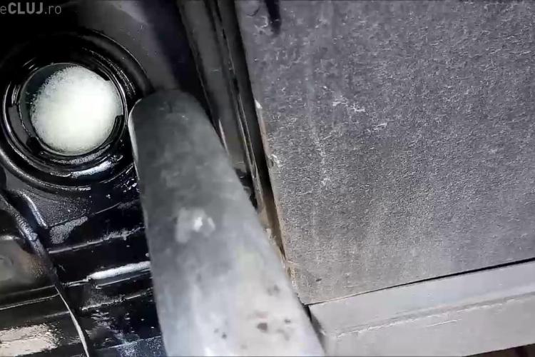 Motorină cu spumă la o pompă din Cluj - VIDEO