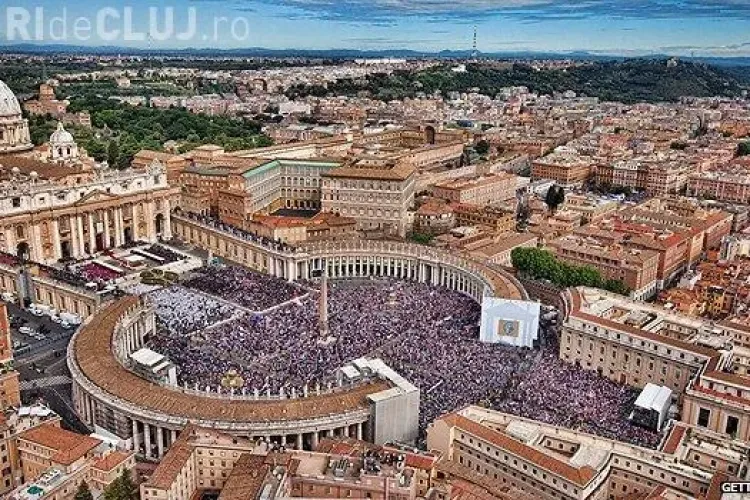 Un preot și o femeie au fost arestați la Vatican. Au dat publicității documente secrete