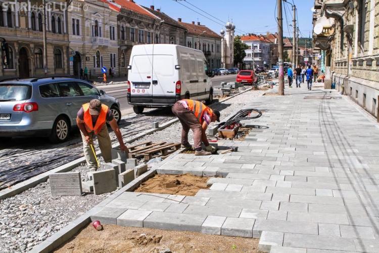 Polițiștii fac razii la muncitorii care se ocup de reabilitarea străzilor din Cluj. Au dat amenzi de este 50.000 lei