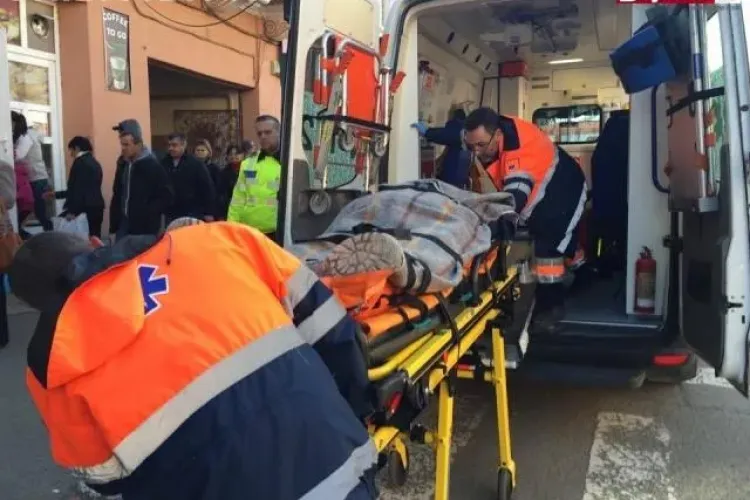 Bărbat strivit de o autoutilitară în centrul Dejului, din cauza unui capac de canal FOTO