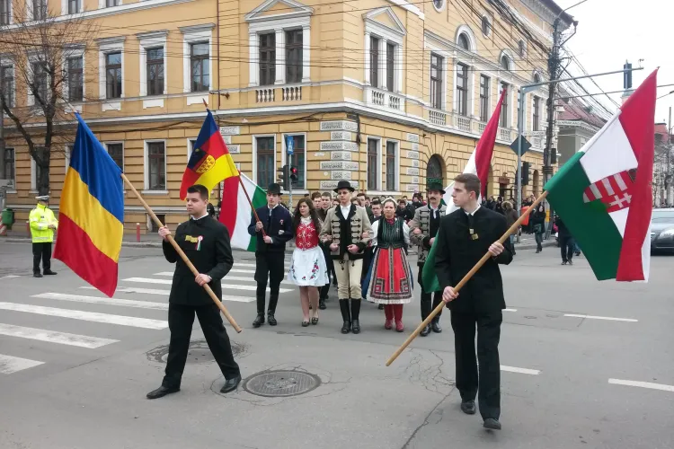 În 13 noiembrie, va fi sărbătorită Ziua Limbii Maghiare. Iohannis a promulgat legea
