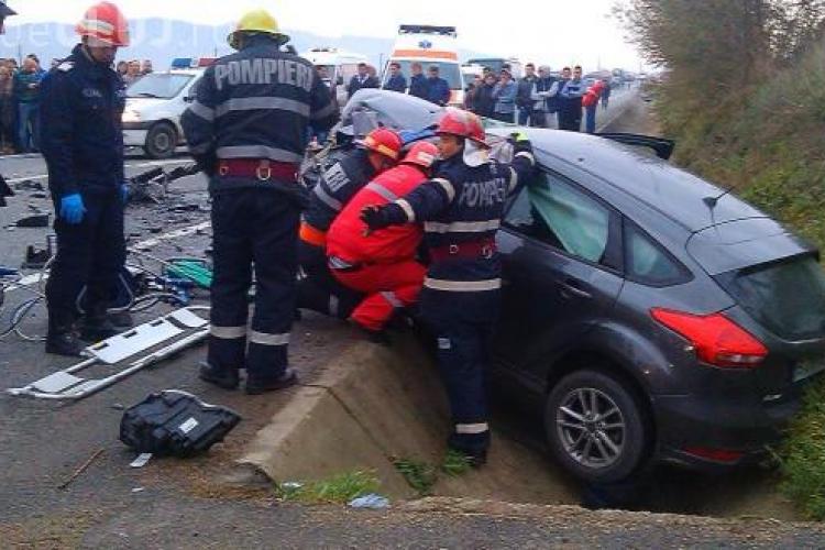 Accident GRAV la Cluj. Ambii șoferi sunt răniți
