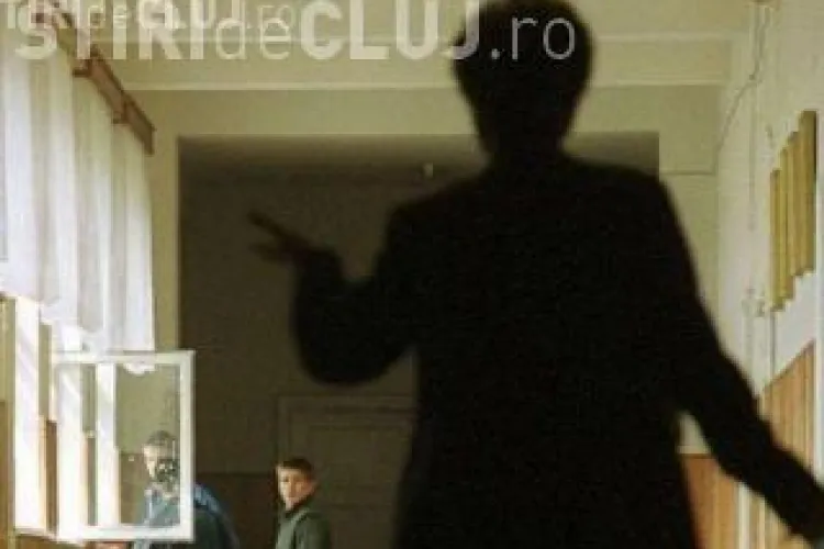Învățătoarea din Cluj, care a umilit un elev din clasa întâi, a fost dată afară. S-a făcut DREPTATE?