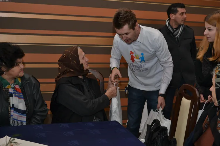 Se adună alimente pentru proiectul ”Nepoți de Crăciun”. Cum poți dona - FOTO