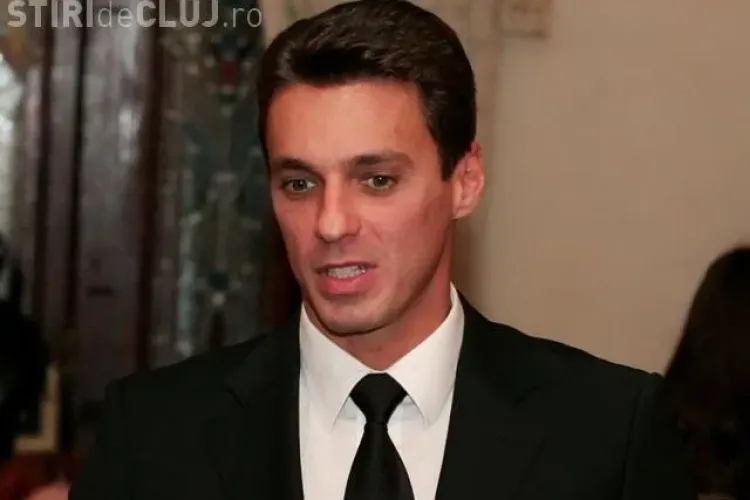 Cât a plătit Mircea Badea revizia la mașină. Vedeta le bate obrazul celor care își repară mașinile la ”un băiat”