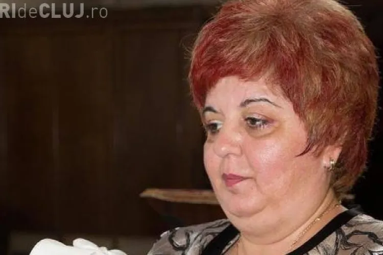 O nouă profesoară UMILEȘTE un elev: ”Te ia mama dracu. Stai ţeapăn. Te calc în picioare” - VIDEO