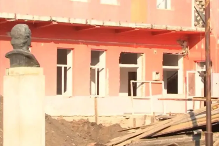 Prefectul acuză dur Primăria Cluj-Napoca și face plângeri în cazul Liceului Mihai Eminescu